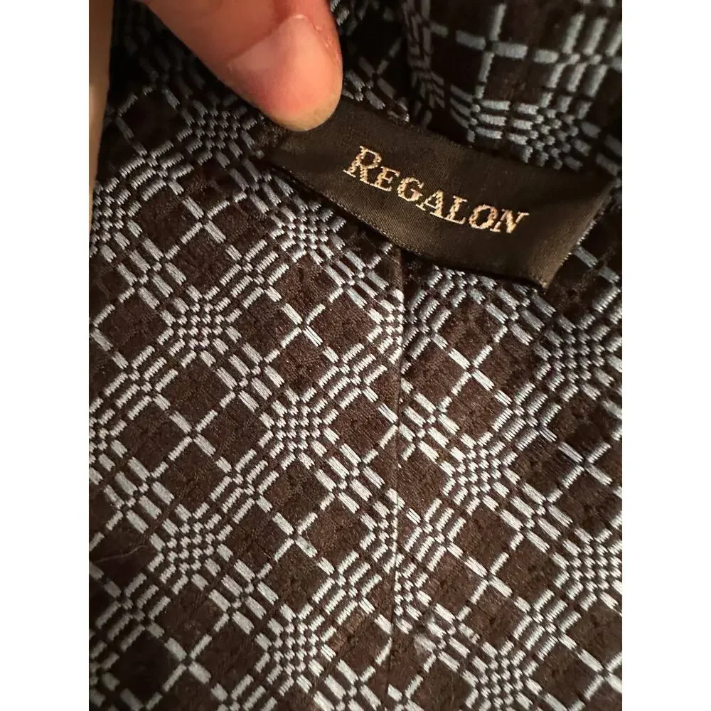Vintage Regalon Mens Neck Tie Blue Gray Pattern